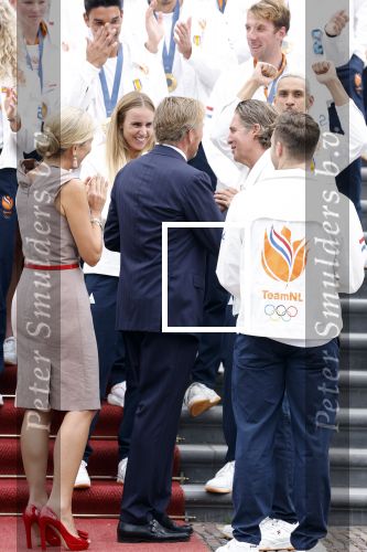 Den Haag 13 augustus 2024
Alle medaillewinnaars bij de olympische spelen op bezoek bij Koning Willem Alexander en Koningin Maxima op huis ten Bosch . oa aanwezig Femke Bol Sifan hassan Harrie Lavreysen Sharon v Rouwendaal Worthy de Jong Marit Bouwmeester Roy v d Berg de Hockey heren de hockey dames en alle roeiers.. Pieter v d Hoogenband