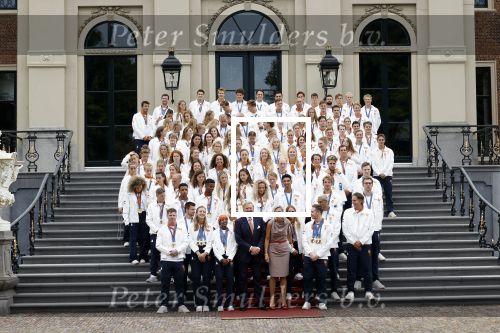 Den Haag 13 augustus 2024
Alle medaillewinnaars bij de olympische spelen op bezoek bij Koning Willem Alexander en Koningin Maxima op huis ten Bosch . oa aanwezig Femke Bol Sifan hassan Harrie Lavreysen Sharon v Rouwendaal Worthy de Jong Marit Bouwmeester Roy v d Berg de Hockey heren de hockey dames en alle roeiers.
