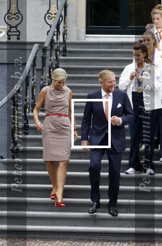 Den Haag 13 augustus 2024
Alle medaillewinnaars bij de olympische spelen op bezoek bij Koning Willem Alexander en Koningin Maxima op huis ten Bosch . oa aanwezig Femke Bol Sifan hassan Harrie Lavreysen Sharon v Rouwendaal Worthy de Jong Marit Bouwmeester Roy v d Berg de Hockey heren de hockey dames en alle roeiers.