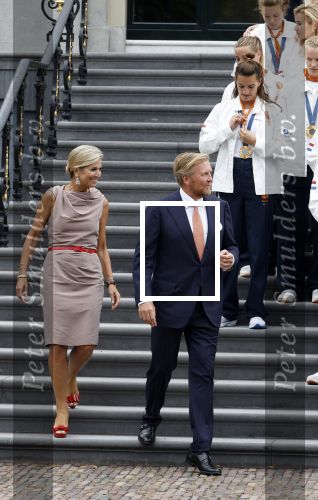 Den Haag 13 augustus 2024
Alle medaillewinnaars bij de olympische spelen op bezoek bij Koning Willem Alexander en Koningin Maxima op huis ten Bosch . oa aanwezig Femke Bol Sifan hassan Harrie Lavreysen Sharon v Rouwendaal Worthy de Jong Marit Bouwmeester Roy v d Berg de Hockey heren de hockey dames en alle roeiers.