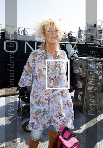 Amsterdam 31 augustus 2024
50 jaar Radio Veronica op het veronica schip.
Aanwezig oa Tineke de Nooij Wil Luikinga Adje Roland Erik de Zwart Ben Cramer Chimene v Oosterhout Manuela Kemp en haar man Tjerk Lammers .