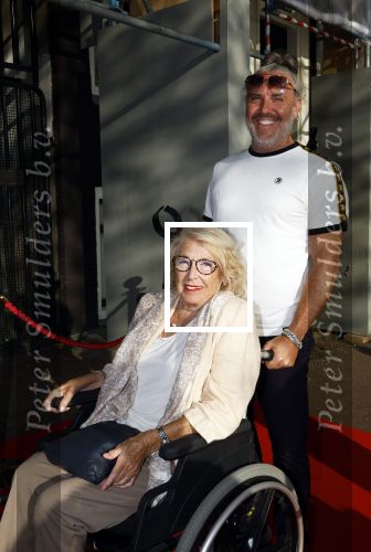 Amsterdam 9augustus 2024
Premiere show Hans Klok in Carre . Martin Planken  met moeder