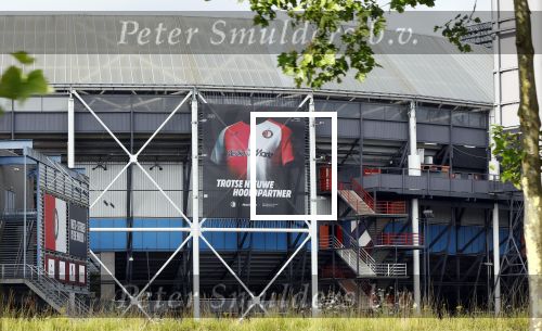 Rotterdam 16 juli 2024
De mediamarkt is de sponsor van Feyenoord .