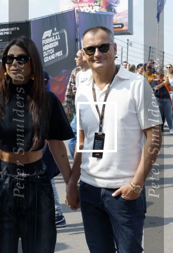 Zandvoort 25 augustus 2024
Olcay Gulsen en Eelko v Kooten bij de Formule 1 op circuit Zandvoort.