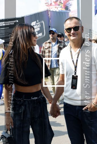Zandvoort 25 augustus 2024
Olcay Gulsen en Eelko v Kooten bij de Formule 1 op circuit Zandvoort.