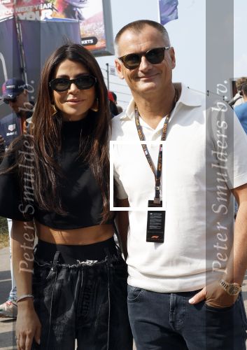 Zandvoort 25 augustus 2024
Olcay Gulsen en Eelko v Kooten bij de Formule 1 op circuit Zandvoort.