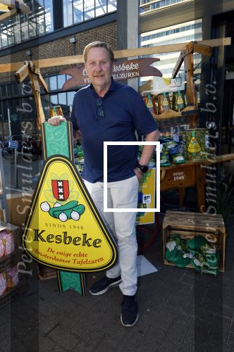 Amsterdam 28 augustus 2024
Oos Kesbeke met zijn zoons bij de Jumbo