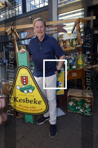 Amsterdam 28 augustus 2024
Oos Kesbeke met zijn zoons bij de Jumbo