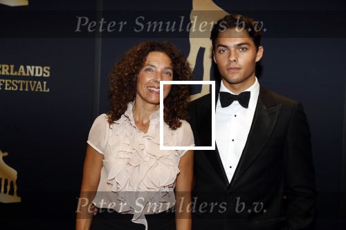 Utrecht 29 september 2017
Uitreiking gouden kalveren in de schouwburg van Utrecht. 
Paula v Oest met zoon