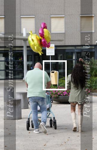 Helmond 30 augustus 2024
Mark Gillis wordt uit het ziekenhuis ontslagen waar hij ruim 9 weken heeft gelegen . Zijn vader Peter Gillis Wendy v Hout en broer Ruud Gillis en zus Inge Gillis halen hem op.