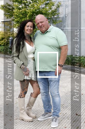 Helmond 30 augustus 2024
Mark Gillis wordt uit het ziekenhuis ontslagen waar hij ruim 9 weken heeft gelegen . Zijn vader Peter Gillis Wendy v Hout en broer Ruud Gillis en zus Inge Gillis halen hem op.