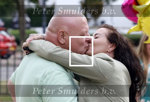 Helmond 30 augustus 2024
Mark Gillis wordt uit het ziekenhuis ontslagen waar hij ruim 9 weken heeft gelegen . Zijn vader Peter Gillis Wendy v Hout en broer Ruud Gillis en zus Inge Gillis halen hem op.