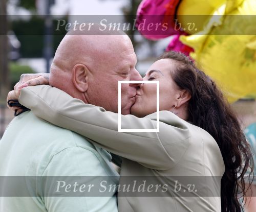 Helmond 30 augustus 2024
Mark Gillis wordt uit het ziekenhuis ontslagen waar hij ruim 9 weken heeft gelegen . Zijn vader Peter Gillis Wendy v Hout en broer Ruud Gillis en zus Inge Gillis halen hem op.
