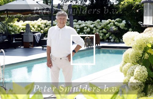 Loosdrecht 30 juli 2024
Peter Koelewijn bij zijn huis in Loosdrecht.
