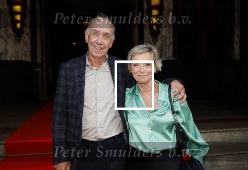 Amsterdam 26 augustus 2024
Boekpresentatie Peter Romer van Baantjer in Tuschinski. Peter Romer met zijn vrouw