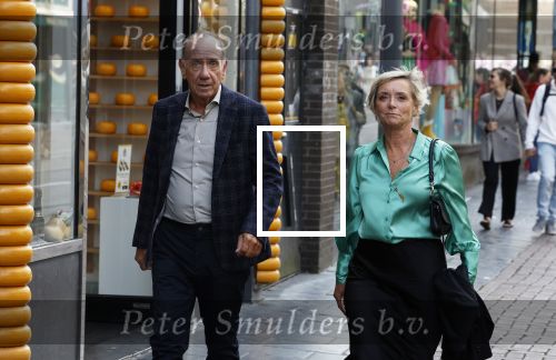 Amsterdam 26 augustus 2024
Boekpresentatie Peter Romer van Baantjer in Tuschinski. Peter Romer met zijn vrouw