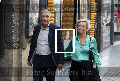 Amsterdam 26 augustus 2024
Boekpresentatie Peter Romer van Baantjer in Tuschinski. Peter Romer met zijn vrouw