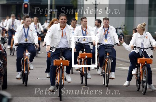 Den Haag 13 augustus 2024
De Olympische sporters die een medaille gehaald hebben worden ontvangen door premier Dick Schoof .  Pieter v d Hoogenband