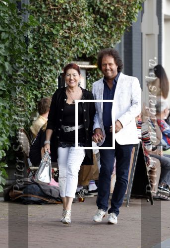 Amsterdam 9augustus 2024
Premiere show Hans Klok in Carre . Rene Leblanc met partner