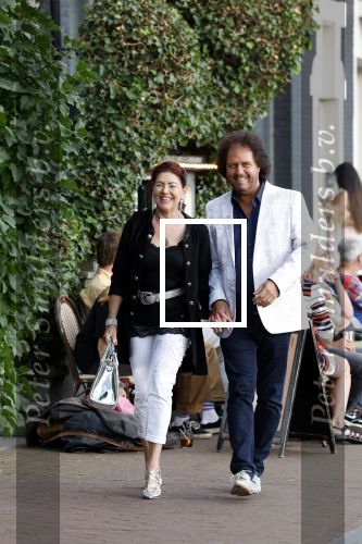 Amsterdam 9augustus 2024
Premiere show Hans Klok in Carre . Rene Leblanc met partner