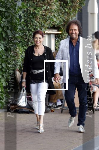 Amsterdam 9augustus 2024
Premiere show Hans Klok in Carre . Rene Leblanc met partner