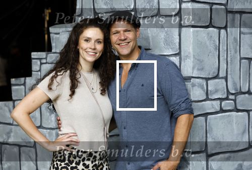 Molenaarsgraaf 26 augustus 2024
Presntatie cast Shrek met oa Rene v Kooten Linda Verstraten Qshans Thode en Darren v d Lek . Michael v Hoorne is de producent