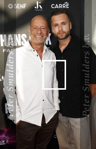 Amsterdam 9augustus 2024
Premiere show Hans Klok in Carre . Ron Boszhard met zoon