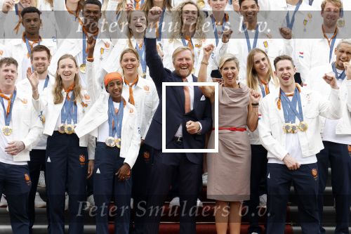 Den Haag 13 augustus 2024
Alle medaillewinnaars bij de olympische spelen op bezoek bij Koning Willem Alexander en Koningin Maxima op huis ten Bosch . oa aanwezig Femke Bol Sifan hassan Harrie Lavreysen Sharon v Rouwendaal Worthy de Jong Marit Bouwmeester Roy v d Berg de Hockey heren de hockey dames en alle roeiers.
