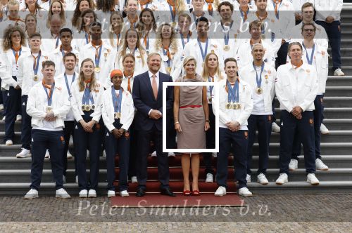 Den Haag 13 augustus 2024
Alle medaillewinnaars bij de olympische spelen op bezoek bij Koning Willem Alexander en Koningin Maxima op huis ten Bosch . oa aanwezig Femke Bol Sifan hassan Harrie Lavreysen Sharon v Rouwendaal Worthy de Jong Marit Bouwmeester Roy v d Berg de Hockey heren de hockey dames en alle roeiers.