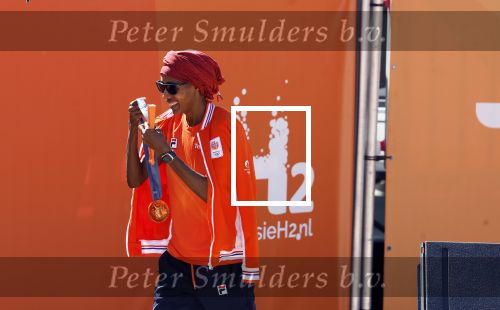Scheveningen 12 augustus 2024
Aankomst olympische sporters in scheveningen . Humberto Tan presenteert het programma. Sifan Hassan