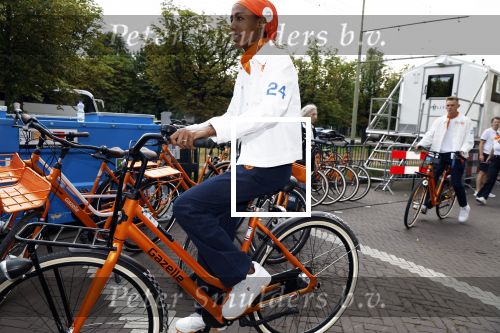 Den Haag 13 augustus 2024
De Olympische sporters die een medaille gehaald hebben worden ontvangen door premier Dick Schoof . Sifan hassan