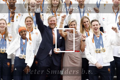 Den Haag 13 augustus 2024
Alle medaillewinnaars bij de olympische spelen op bezoek bij Koning Willem Alexander en Koningin Maxima op huis ten Bosch . oa aanwezig Femke Bol Sifan hassan Harrie Lavreysen Sharon v Rouwendaal Worthy de Jong Marit Bouwmeester Roy v d Berg de Hockey heren de hockey dames en alle roeiers.