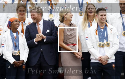 Den Haag 13 augustus 2024
Alle medaillewinnaars bij de olympische spelen op bezoek bij Koning Willem Alexander en Koningin Maxima op huis ten Bosch . oa aanwezig Femke Bol Sifan hassan Harrie Lavreysen Sharon v Rouwendaal Worthy de Jong Marit Bouwmeester Roy v d Berg de Hockey heren de hockey dames en alle roeiers.