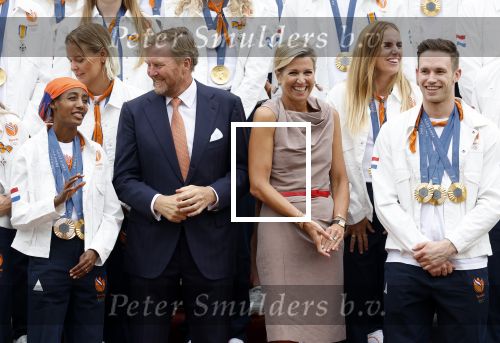 Den Haag 13 augustus 2024
Alle medaillewinnaars bij de olympische spelen op bezoek bij Koning Willem Alexander en Koningin Maxima op huis ten Bosch . oa aanwezig Femke Bol Sifan hassan Harrie Lavreysen Sharon v Rouwendaal Worthy de Jong Marit Bouwmeester Roy v d Berg de Hockey heren de hockey dames en alle roeiers.