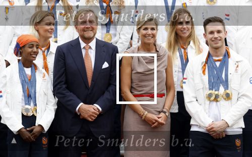 Den Haag 13 augustus 2024
Alle medaillewinnaars bij de olympische spelen op bezoek bij Koning Willem Alexander en Koningin Maxima op huis ten Bosch . oa aanwezig Femke Bol Sifan hassan Harrie Lavreysen Sharon v Rouwendaal Worthy de Jong Marit Bouwmeester Roy v d Berg de Hockey heren de hockey dames en alle roeiers.
