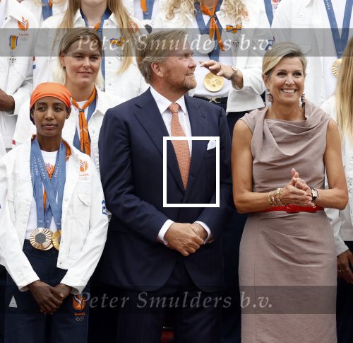 Den Haag 13 augustus 2024
Alle medaillewinnaars bij de olympische spelen op bezoek bij Koning Willem Alexander en Koningin Maxima op huis ten Bosch . oa aanwezig Femke Bol Sifan hassan Harrie Lavreysen Sharon v Rouwendaal Worthy de Jong Marit Bouwmeester Roy v d Berg de Hockey heren de hockey dames en alle roeiers.