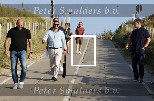 Scheveningen 27 augustus 2024
Afscheids feestje van Mark Rutte bij strandtent Culpepper. Thierry Baudet met zijn beveiliging