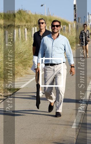 Scheveningen 27 augustus 2024
Afscheids feestje van Mark Rutte bij strandtent Culpepper. Thierry Baudet met zijn beveiliging
