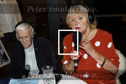 Amsterdam 31 augustus 2024
50 jaar Radio Veronica op het veronica schip.
Aanwezig oa Tineke de Nooij Wil Luikinga Adje Roland Erik de Zwart Ben Cramer Chimene v Oosterhout Manuela Kemp en haar man Tjerk Lammers .