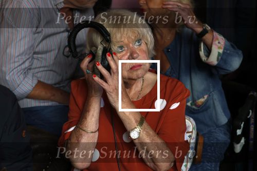 Amsterdam 31 augustus 2024
50 jaar Radio Veronica op het veronica schip.
Aanwezig oa Tineke de Nooij Wil Luikinga Adje Roland Erik de Zwart Ben Cramer Chimene v Oosterhout Manuela Kemp en haar man Tjerk Lammers .