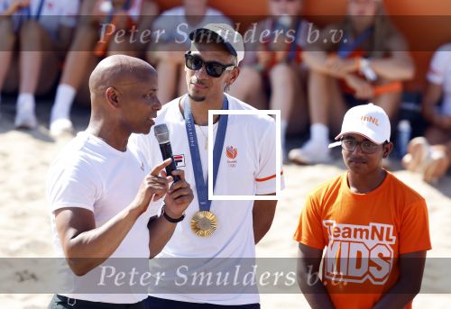 Scheveningen 12 augustus 2024
Aankomst olympische sporters in scheveningen . Humberto Tan presenteert het programma. Worthy de Jong