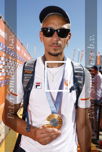 Scheveningen 12 augustus 2024
Aankomst olympische sporters in scheveningen . Humberto Tan presenteert het programma. Worthy de Jong