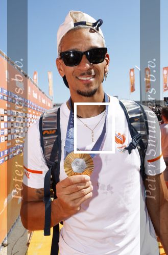 Scheveningen 12 augustus 2024
Aankomst olympische sporters in scheveningen . Humberto Tan presenteert het programma. Worthy de Jong