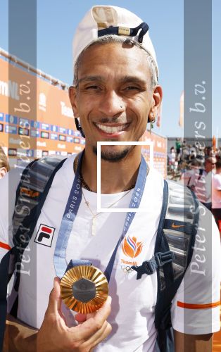 Scheveningen 12 augustus 2024
Aankomst olympische sporters in scheveningen . Humberto Tan presenteert het programma. Worthy de Jong