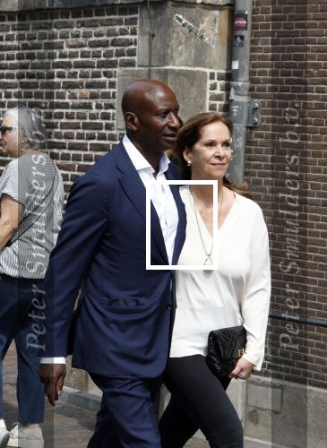 Amsterdam 7 augustus 2025
Herdenkingsdienst Derk Sauer in de westerkerk . Annemarie v Gaal met partner Rhandy MacNack