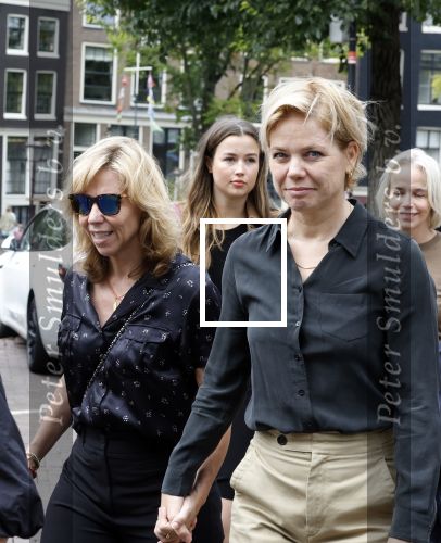 Amsterdam 7 augustus 2025
Herdenkingsdienst Derk Sauer in de westerkerk . Claudia de Breij met partner Jessica v Geel