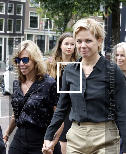 Amsterdam 7 augustus 2025
Herdenkingsdienst Derk Sauer in de westerkerk . Claudia de Breij met partner Jessica v Geel