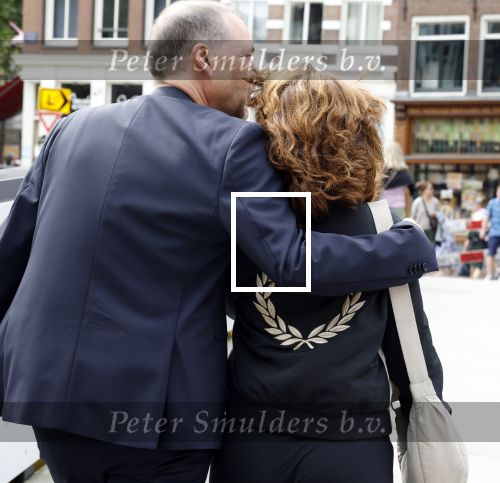 Amsterdam 7 augustus 2025
Herdenkingsdienst Derk Sauer in de westerkerk . Dione de Graaff met partner Nando Boers