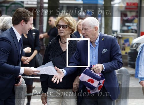 Amsterdam 7 augustus 2025
Herdenkingsdienst Derk Sauer in de westerkerk . Frits Barend met zijn vrouw