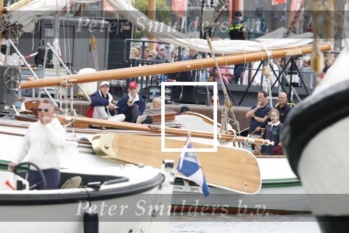 Amsterdam 21 augustus 2025
Prinses Beatrix op de groene Draeck tijdens de tweede dag van Sail . Aanwezig oa Prinses Mabel met dochters Luana en Zaria . Ook aanwezig prins Cazimir en prinses Carolina de Bourbon de Parma met haar kinderen Alaia en Xavier .
Ook de moeder van Prinses Mabel was aanwezig .